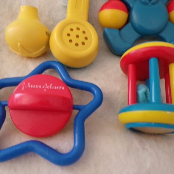 Vintage Lot Baby Rattles Toys Tomy Straco Disney Gerber Johnson & Johnson Kids - Picture 4 of 10